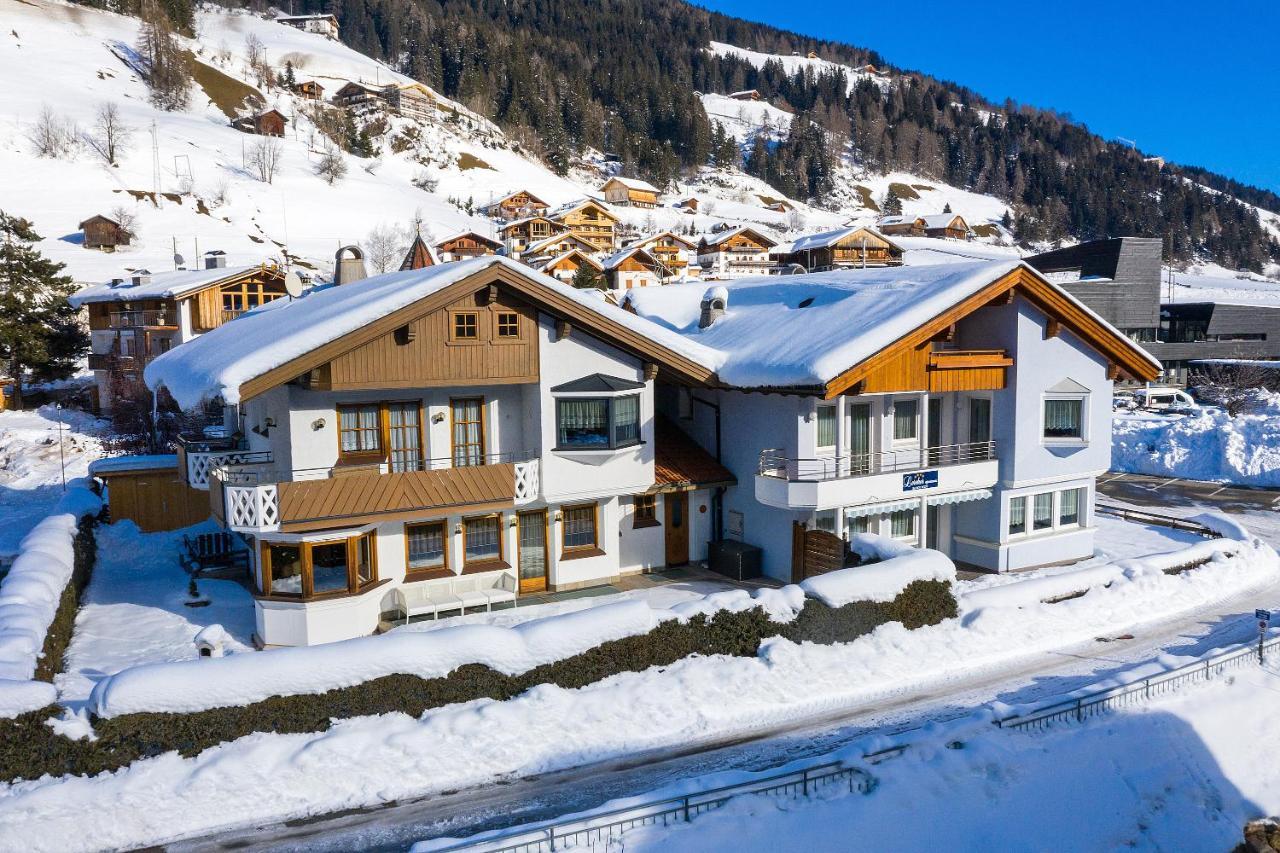 Lercher Anna Villa Lercher San Candido Bagian luar foto